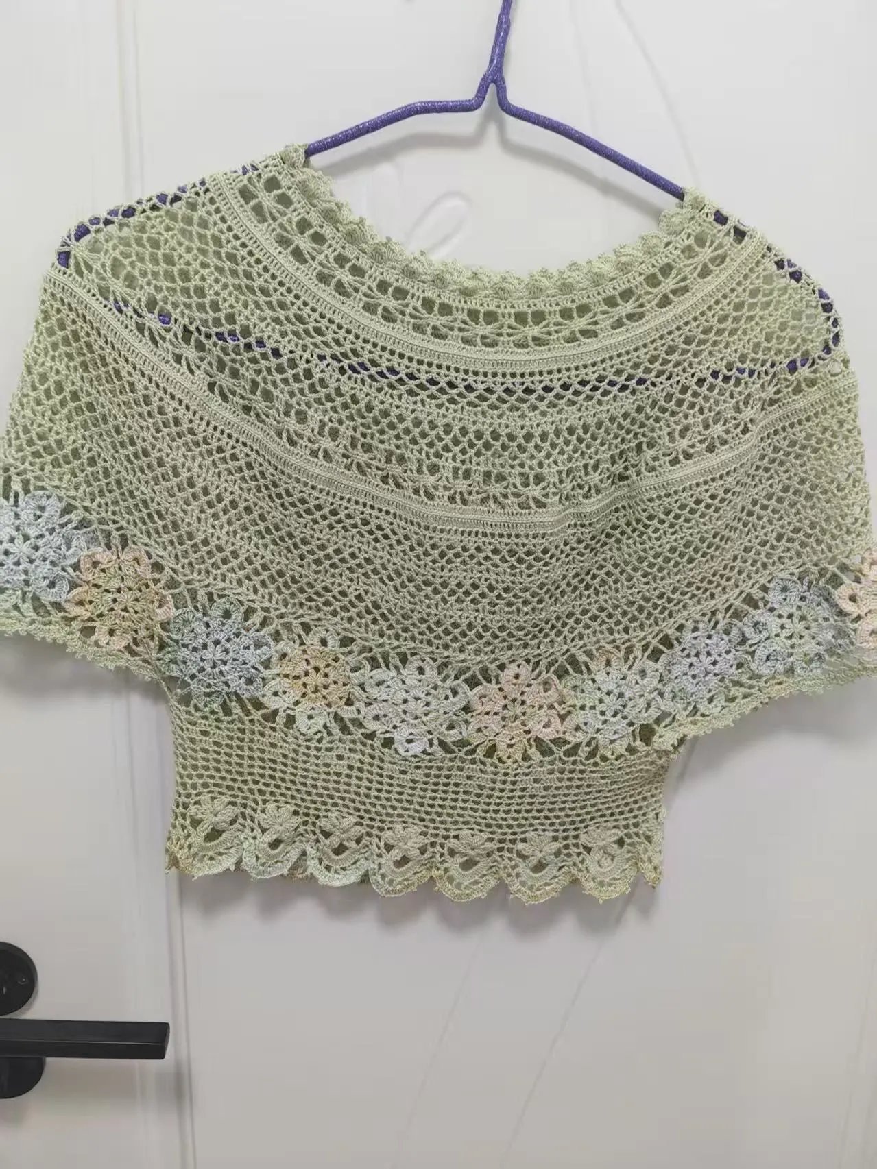 钩了还想钩的套头衫, a crochet project shared by 莫言