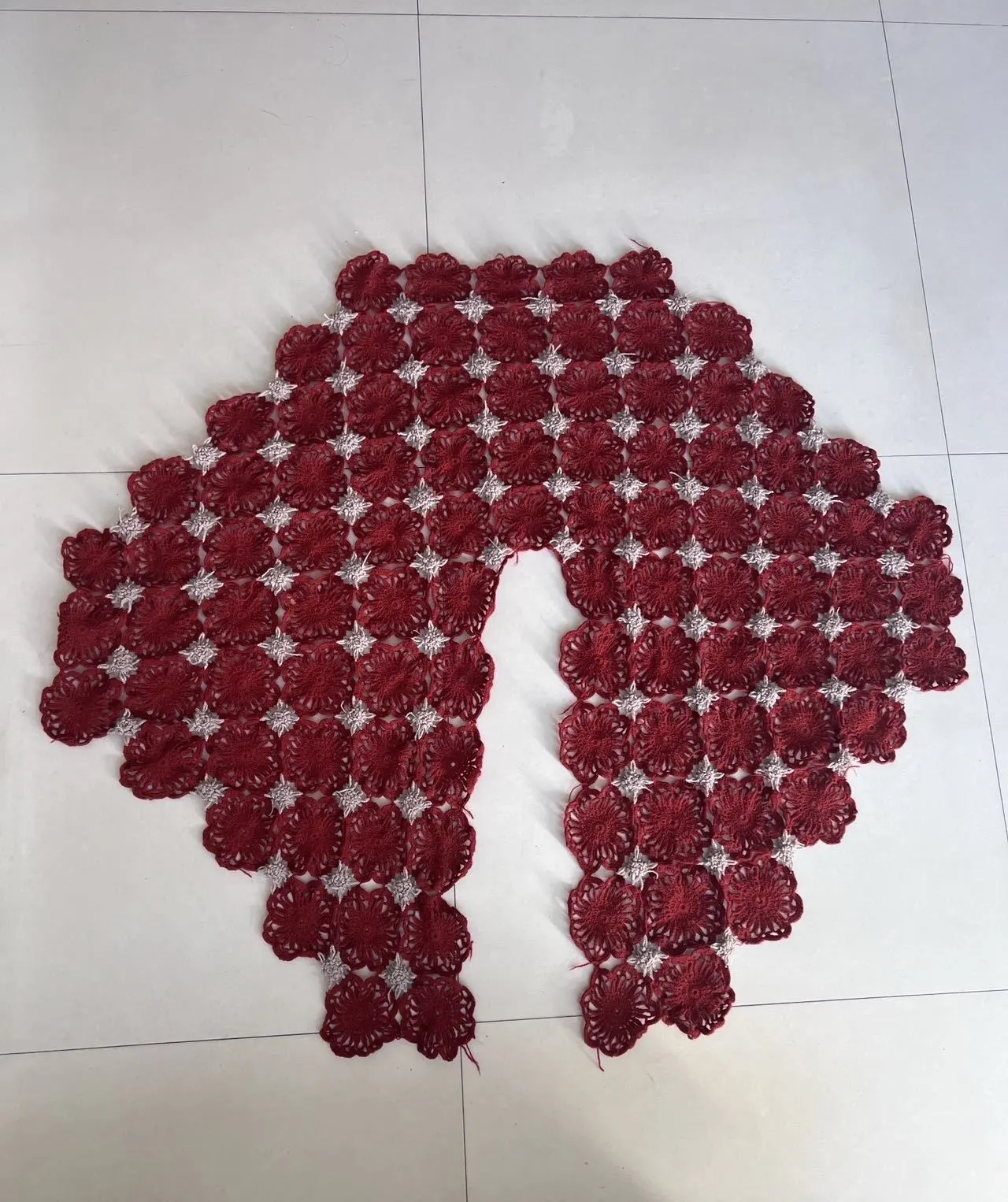 披肩, a crochet project shared by  釹菡芓