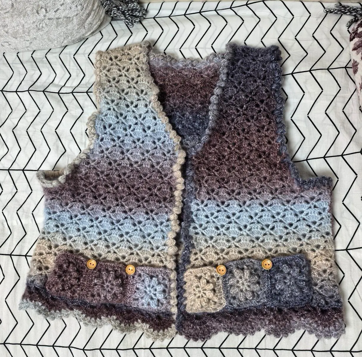 马甲, a crochet project shared by 啵啵要早睡