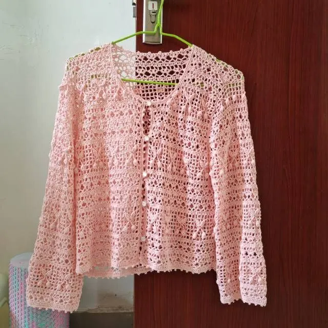 美丽的开衫, a crochet project shared by 我在等,等风等你来