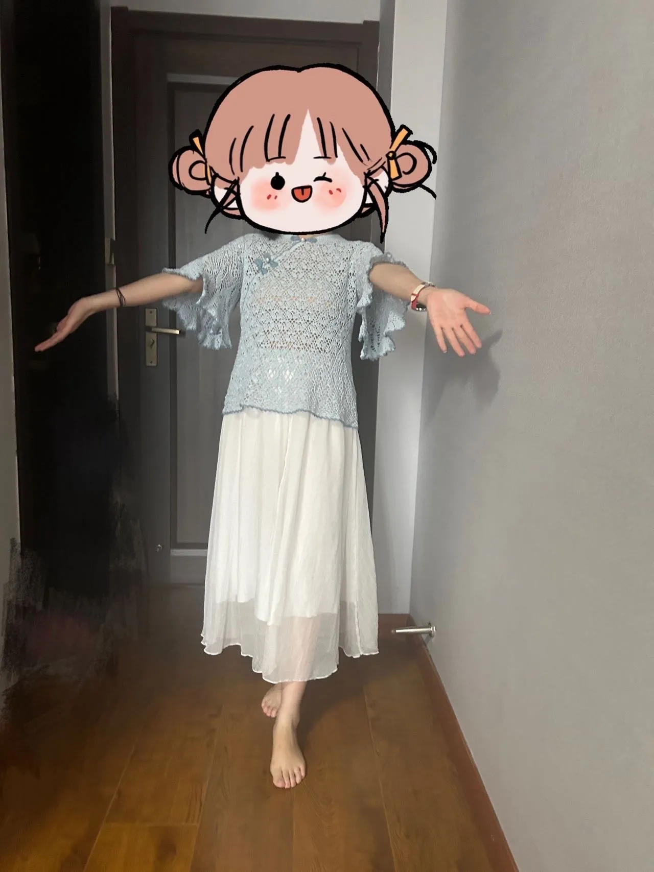 芝兰蕾丝衣