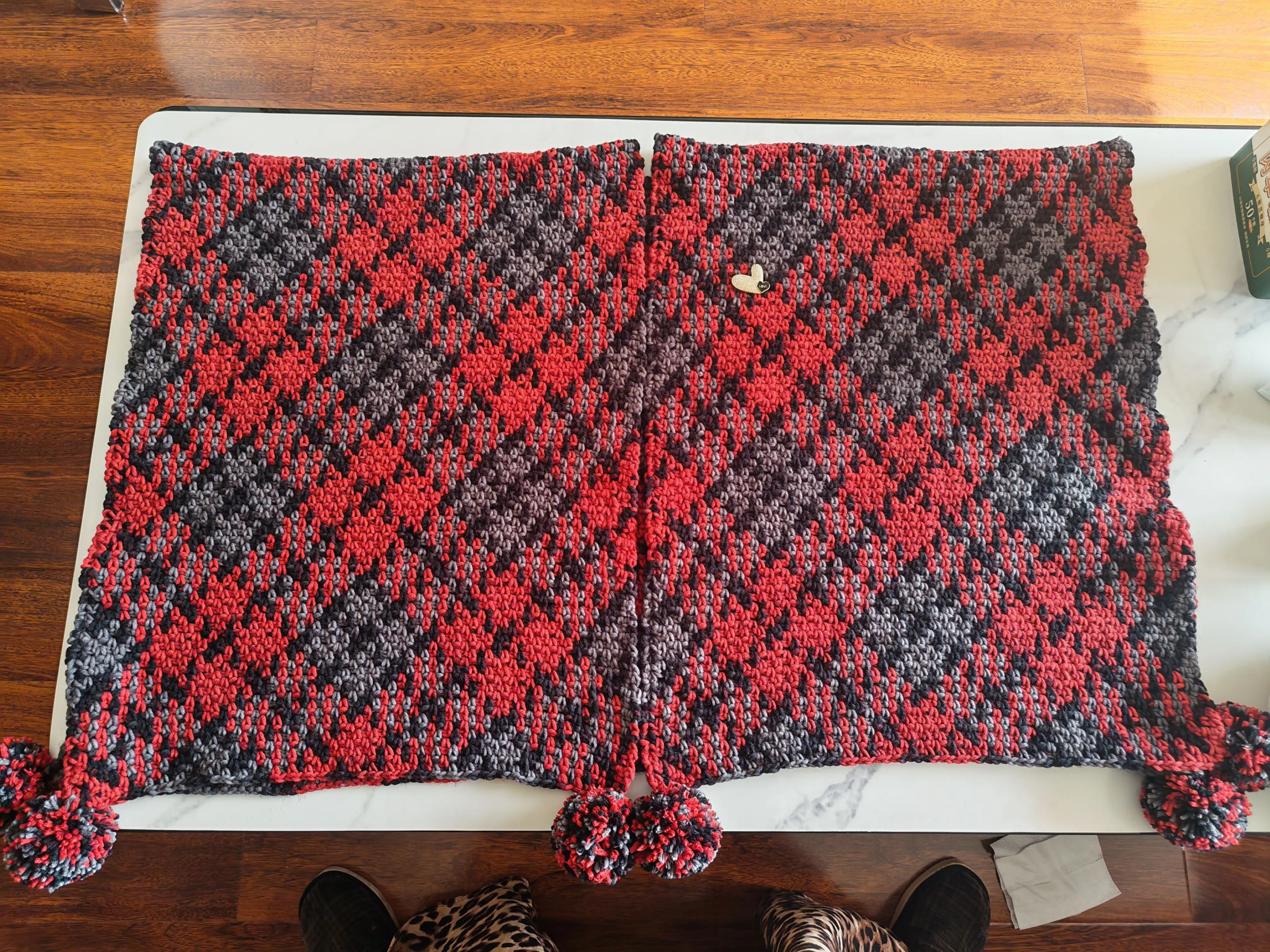 交作业-鸿运当头披肩, a crochet project shared by Community maker