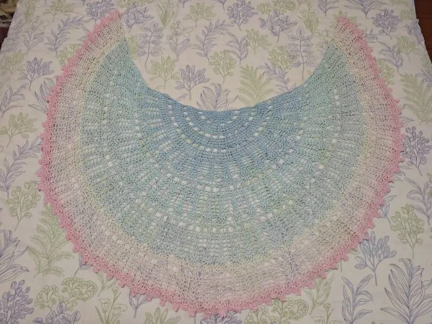 星芒冰激凌披肩, a crochet project shared by 🌈潔