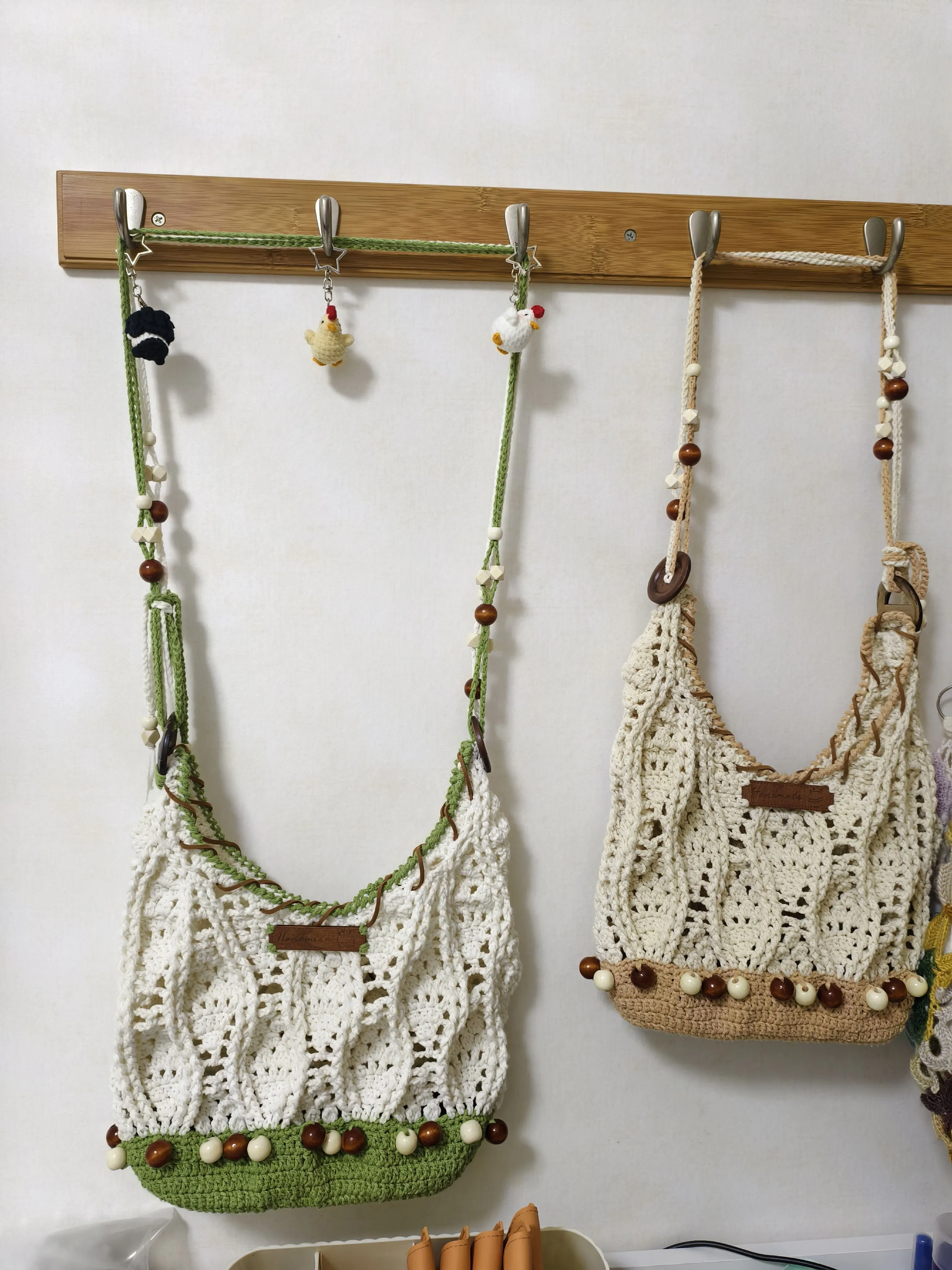 绿色的背带加长可调节成斜挎, a crochet project shared by 一一