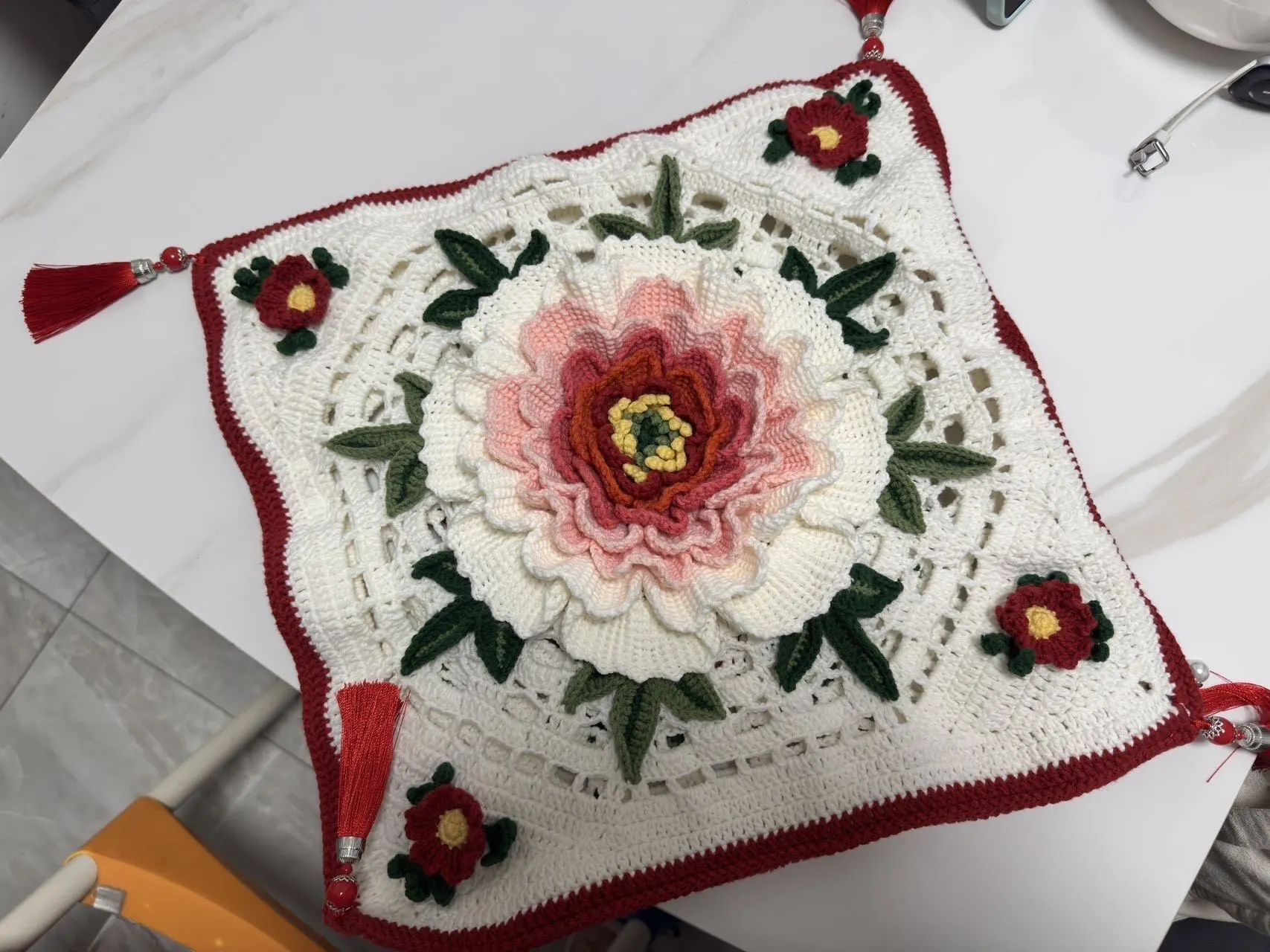 国色芳华抱枕, a crochet project shared by 炸毛的猫