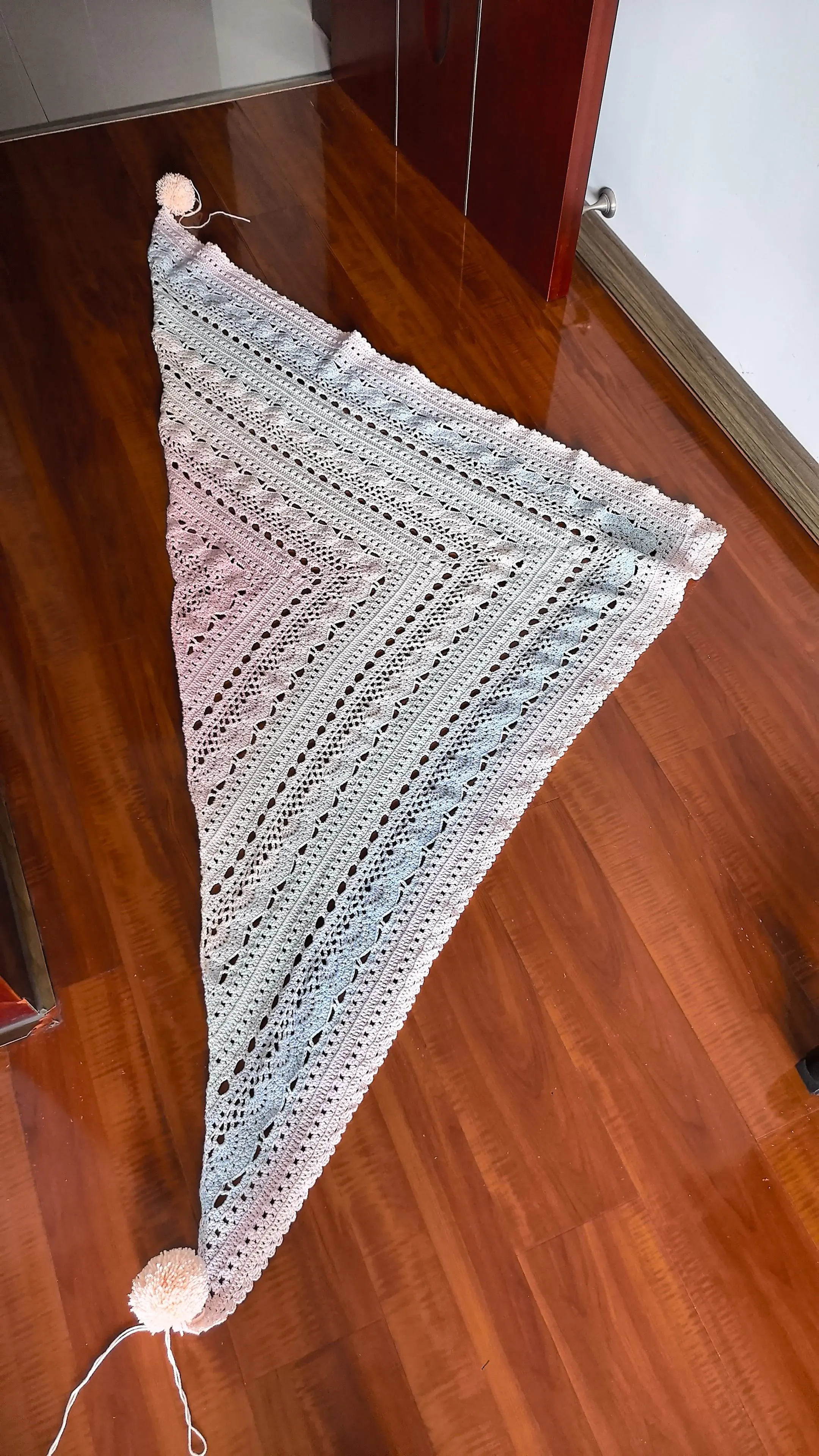 披肩, a crochet project shared by 燕