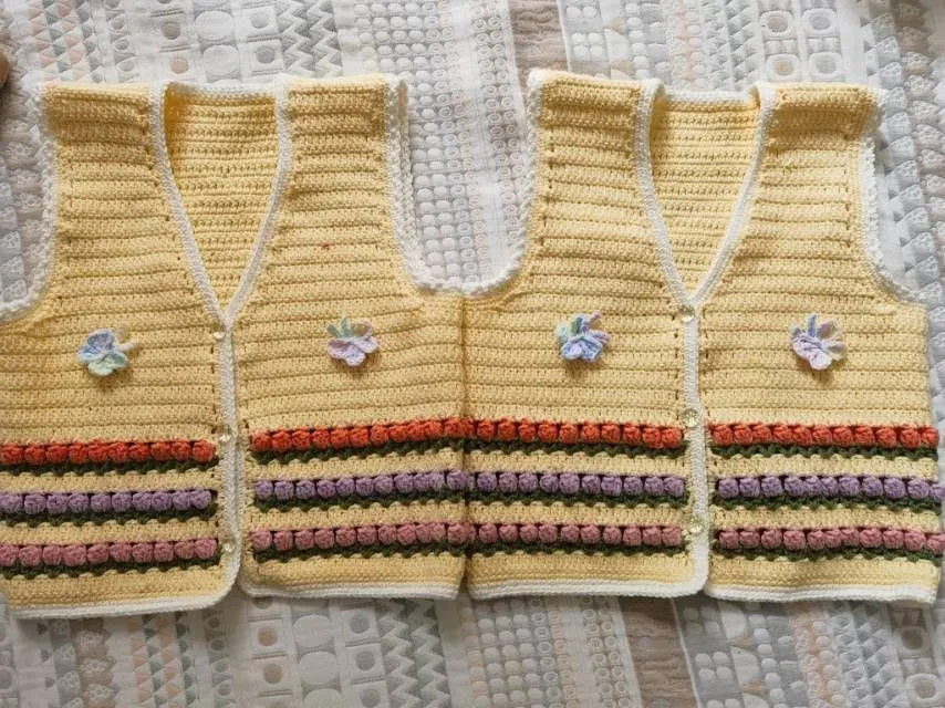 郁金香马甲, a crochet project shared by Community maker