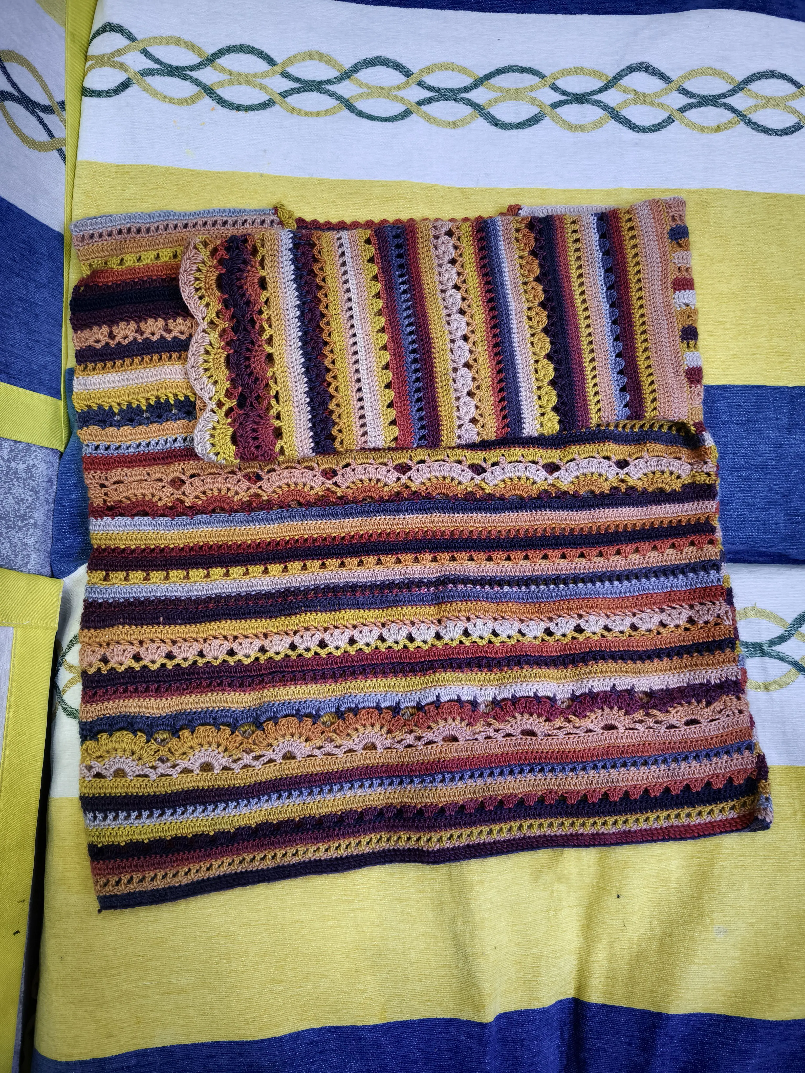 第一件钩织的毛衣, a crochet project shared by 菲同一般