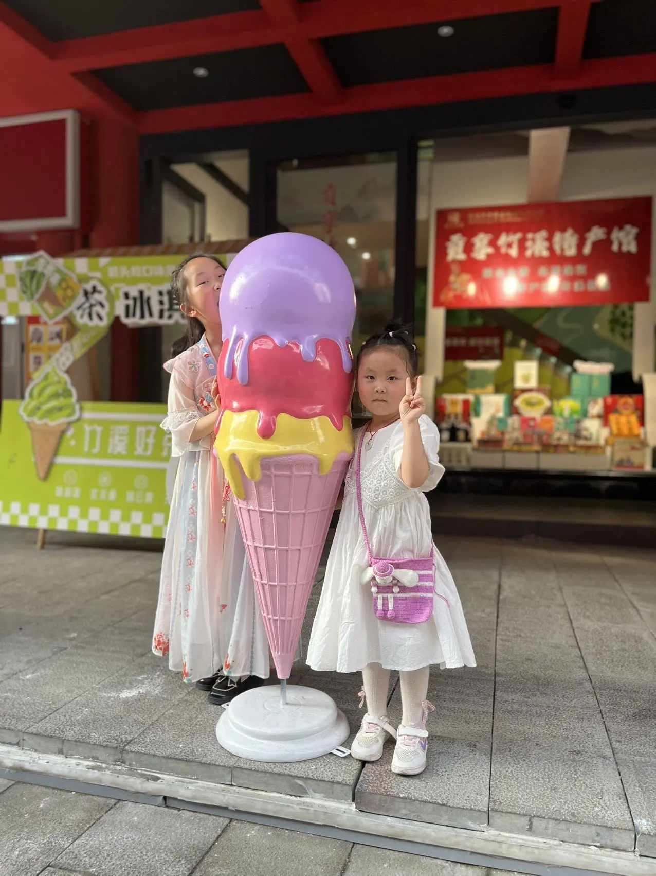 戴帽子的小兔包包，女鹅很喜欢哟, a crochet project shared by 颖吱吱
