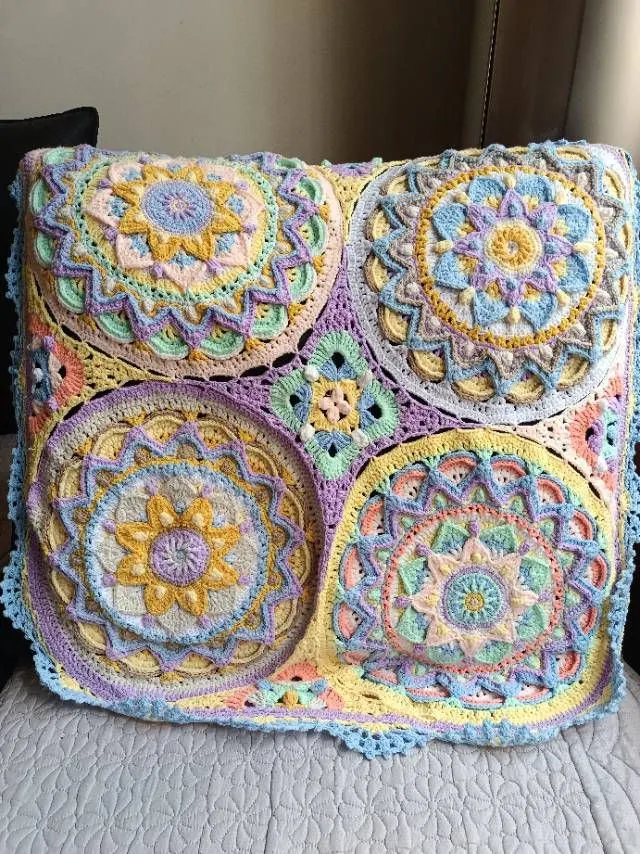 清荷拼花毯, a crochet project shared by Community maker