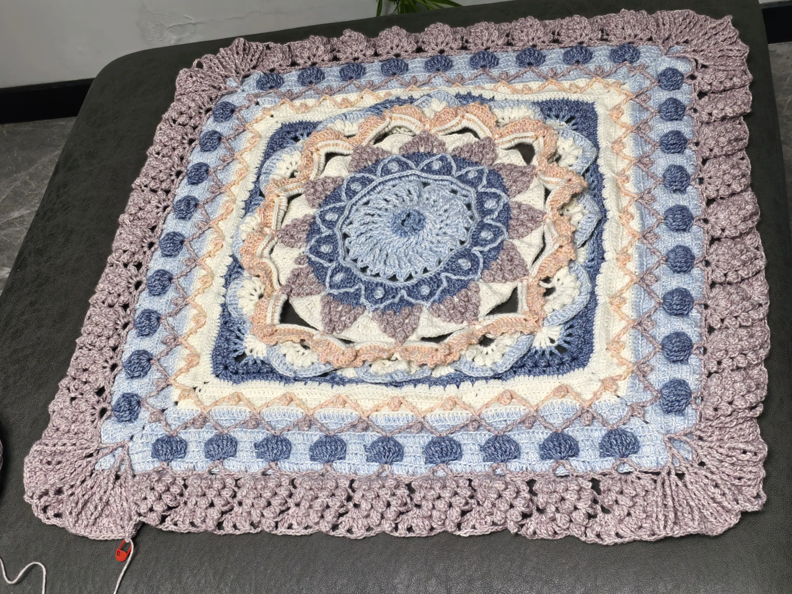 感觉现在都可以收工了，葡萄边也很漂亮, a crochet project shared by 🧶🧶🧶