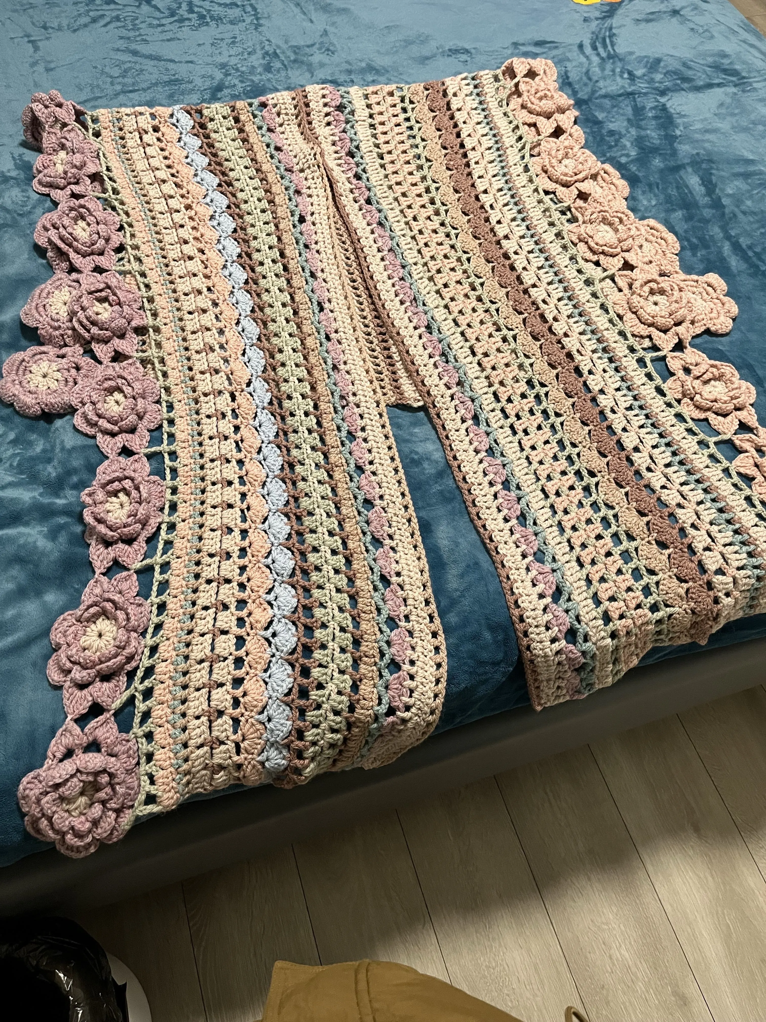 披肩, a crochet project shared by 吃瓜的鱼🐡