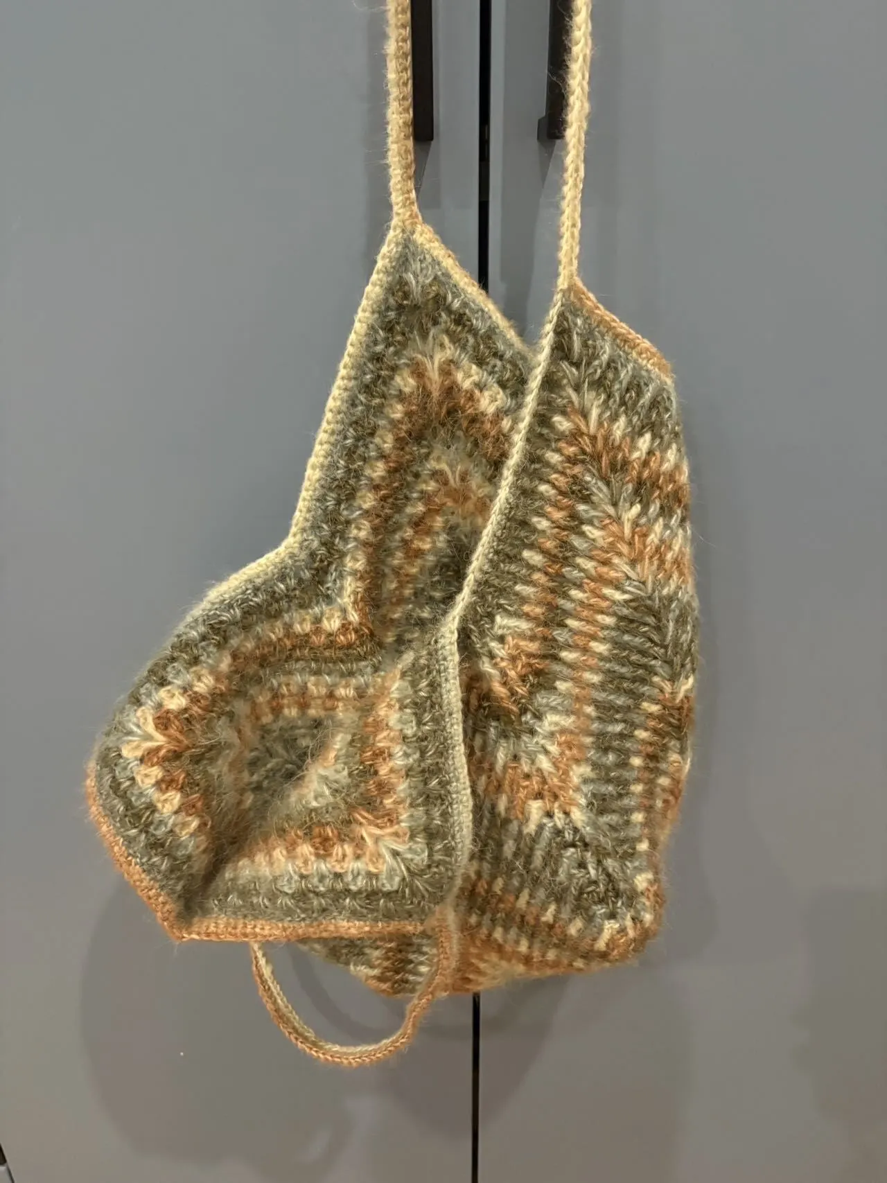 火花单肩包, a crochet project shared by Wenqian 🇨🇳🇮🇹